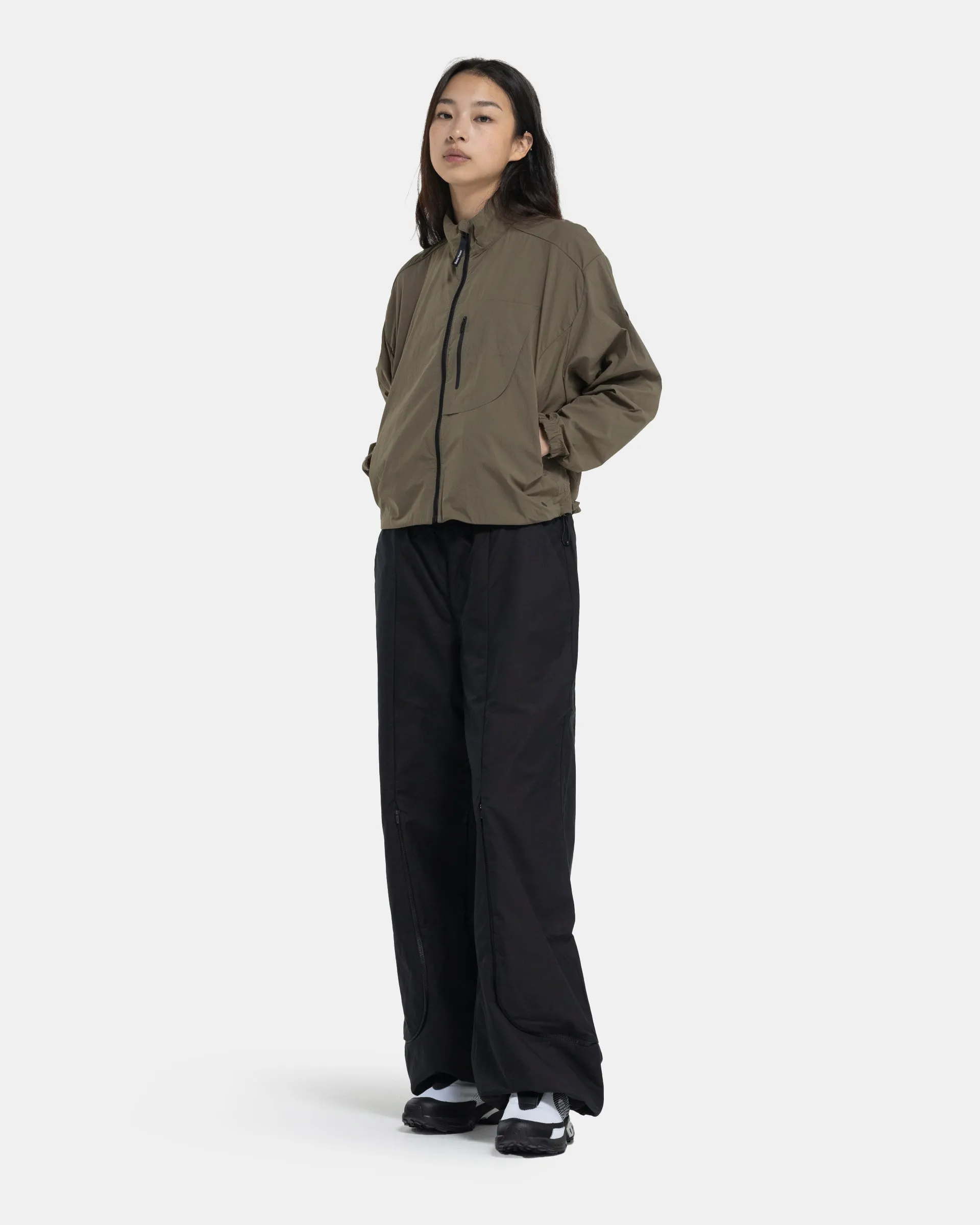 Organic Cotton Zip Cargo Pants in Black